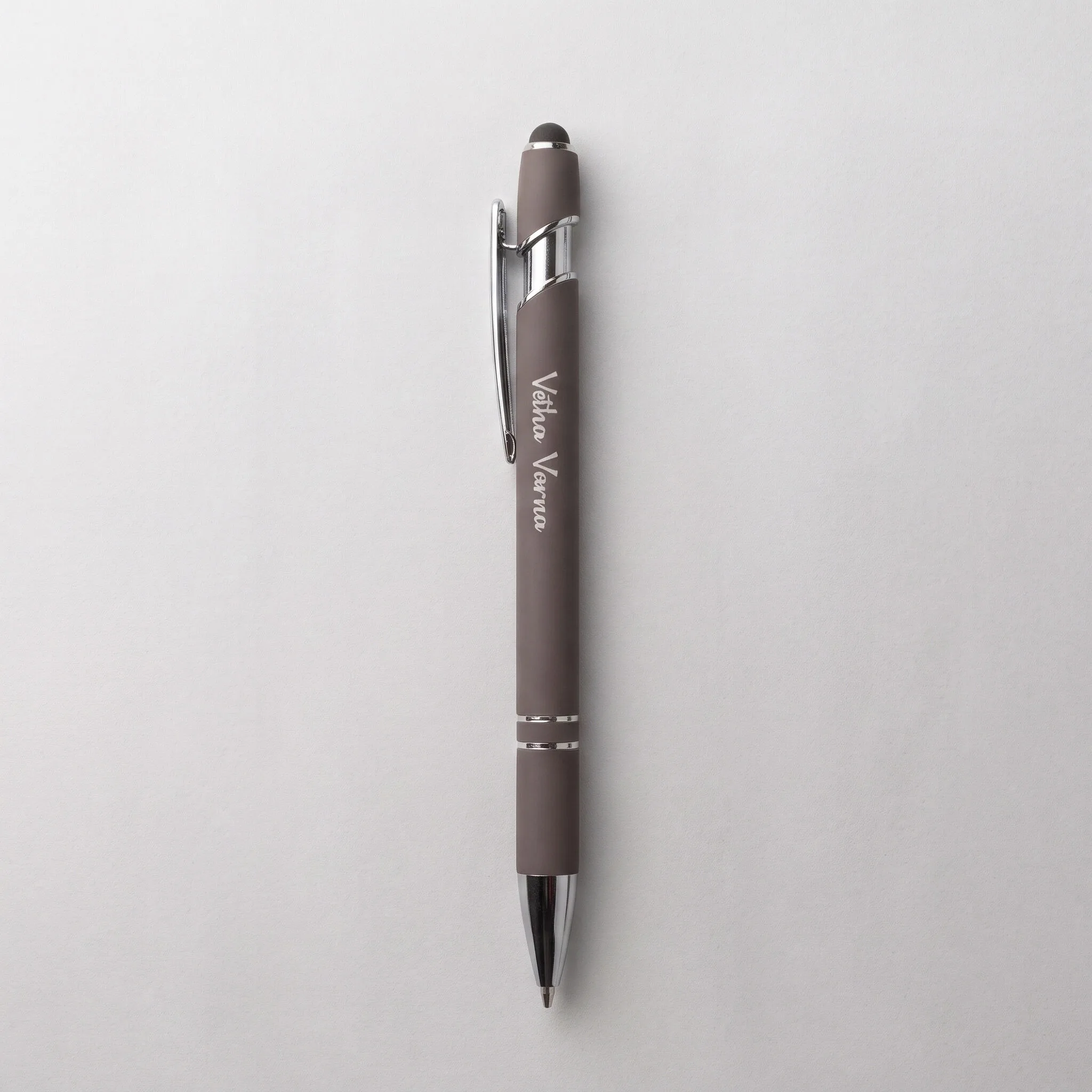 Set of three personalized metal stylus pens in mocha brown, navy blue and timeless black - view 4